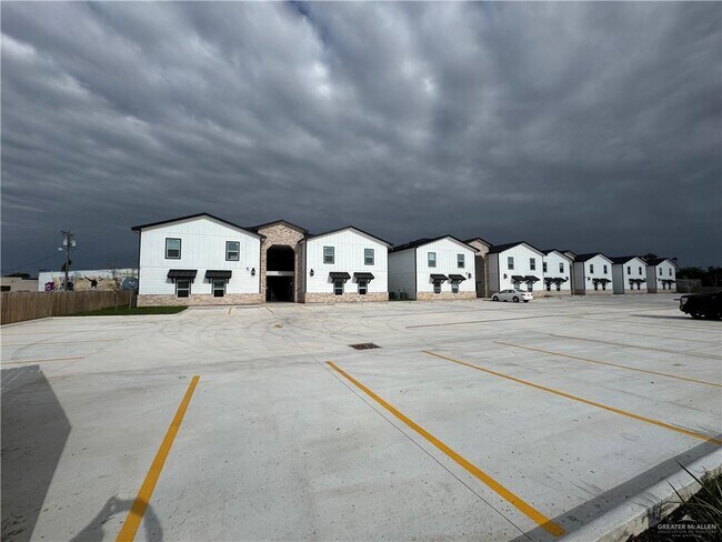 Foto del edificio - 800 Ragland Rd