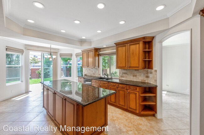 Building Photo - 5 br, 3 bath House - 6086 Eaglecrest Drive