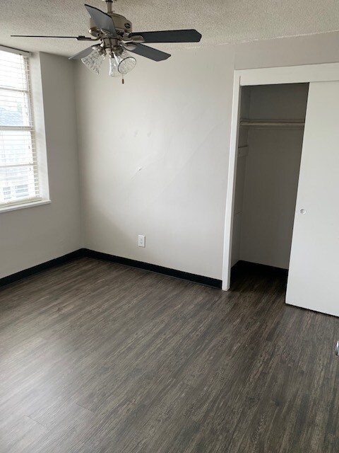 2 Bedroom - The Bonsai at Central Gardens