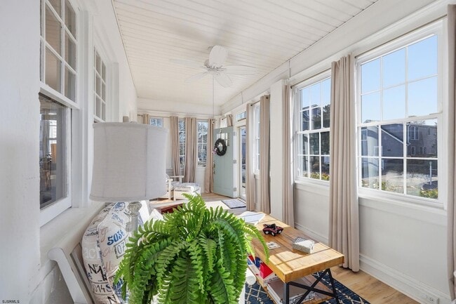 Building Photo - 115 N Sumner Ave