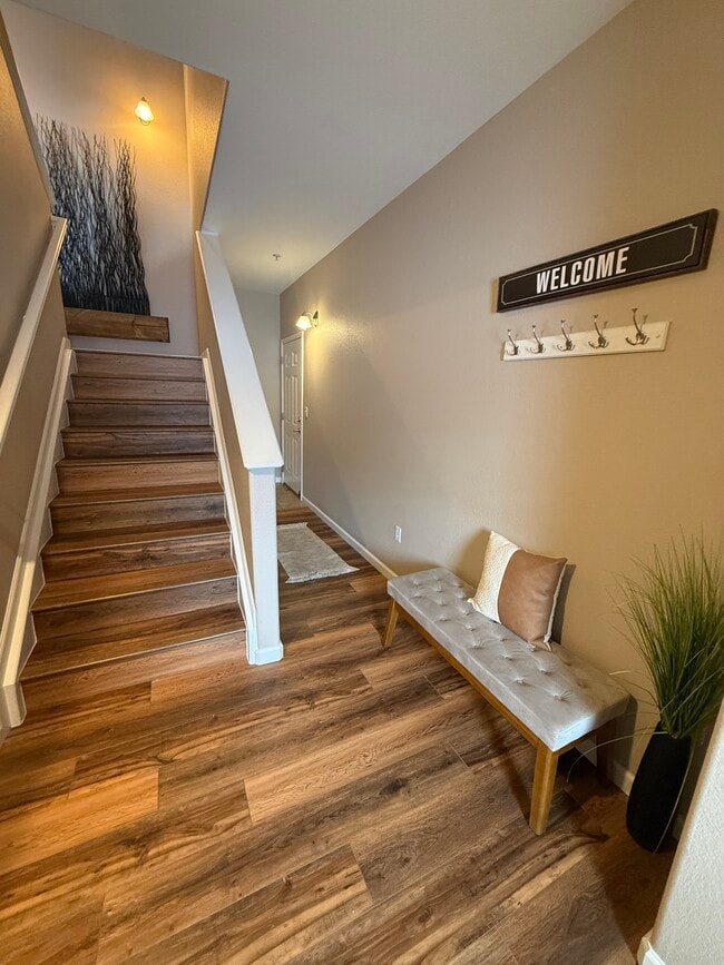 Entry - 6253 Kilmer Loop