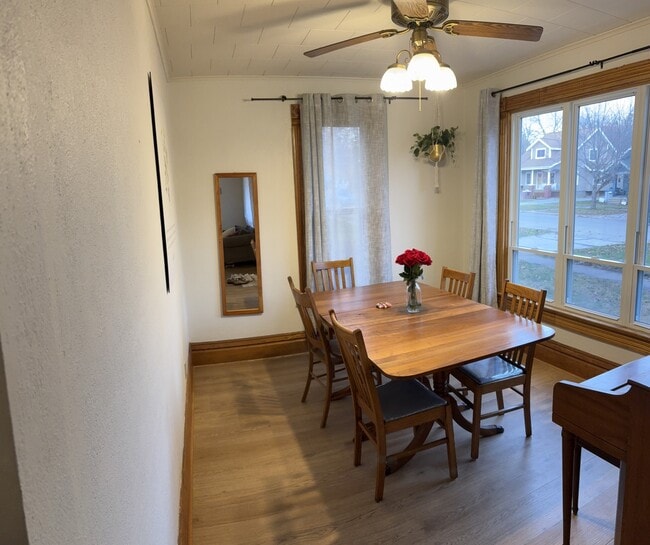 Building Photo - 1923 Clay St