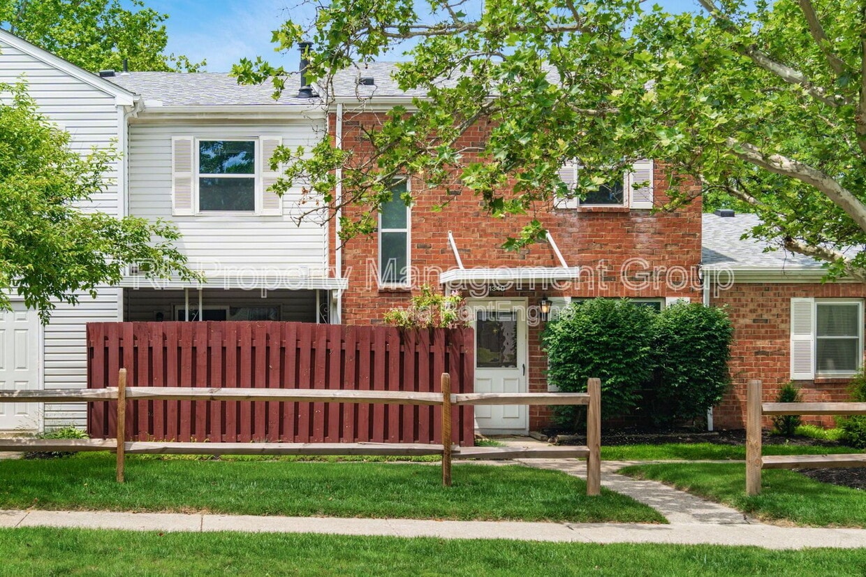 Primary Photo - 1340 Baja Ln