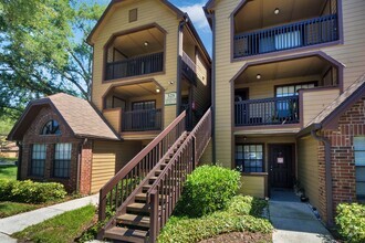 Building Photo - 315 Lakepointe Dr