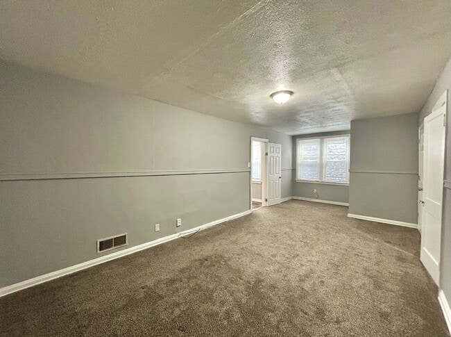 Interior Photo - Cleves Properties