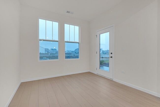 Foto del edificio - 668 Switchgrass Wy