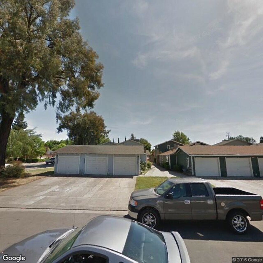 6973 Plymouth Rd. Stockton Triplex Condo for Rent in Stockton, CA