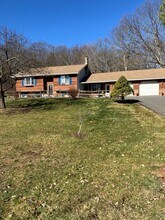 Building Photo - 43 Shasta Dr