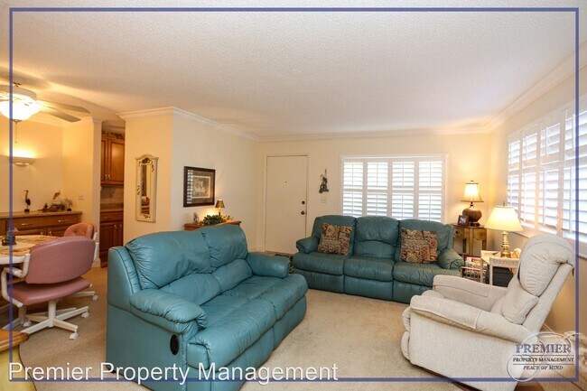 Foto del edificio - 3 br, 2 bath House - 766 Central Avenue Un...