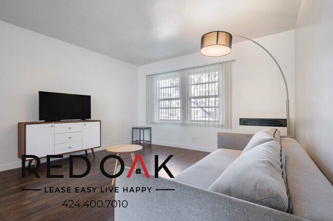 Foto del edificio - ~8 WEEKS FREE~ Incredible and Bright One B...