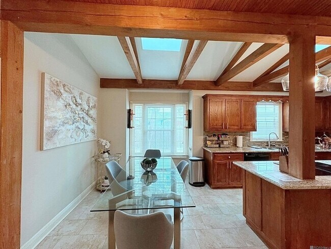 Foto del edificio - 11831 Thornberry Ln