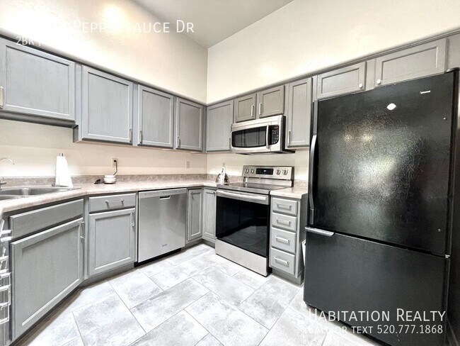 Foto del edificio - Elegant 2Bed/2Bath renovated home in Oro V...