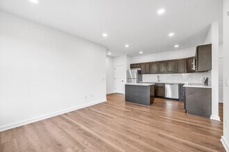 Building Photo - 315 Railroad Ave