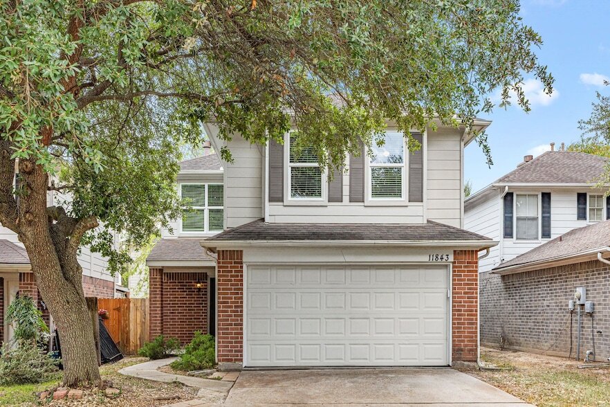 Foto principal - 11843 Sunny Stream Dr