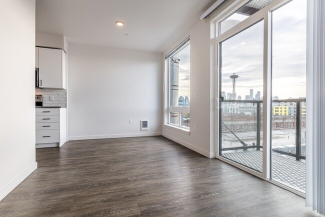 Building Photo - Roystone