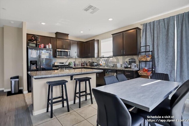 Foto del edificio - 1104 Greenbrier Dr