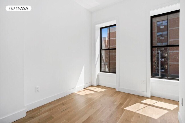 Foto del edificio - 501 Quincy St