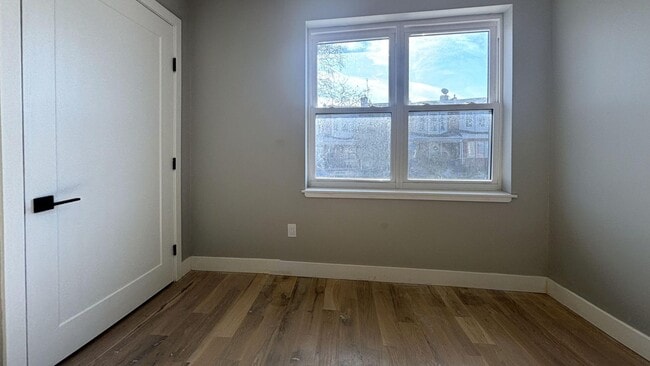 Building Photo - 5341 Chestnut St