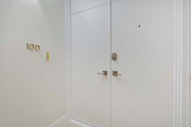 Building Photo - 5550 N Ocean Dr