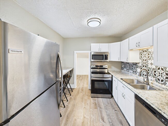 Foto del edificio - 404 S Race St