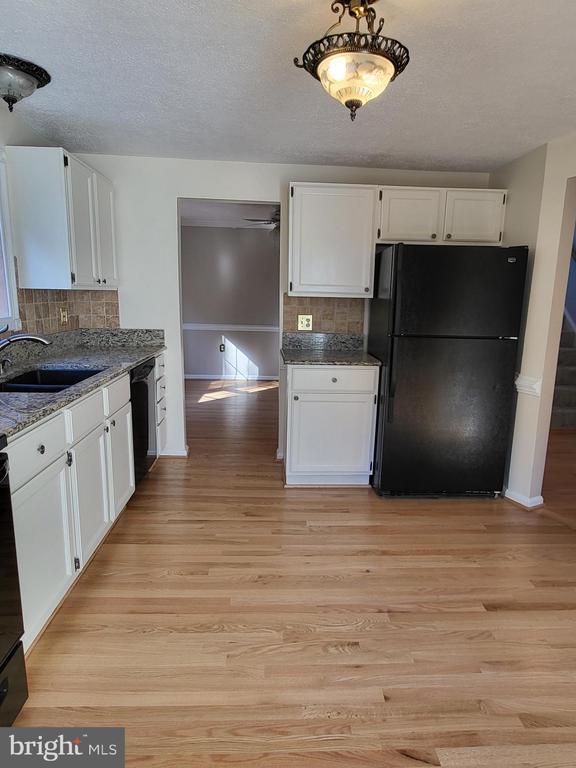Building Photo - 805 Cattail Ln NE