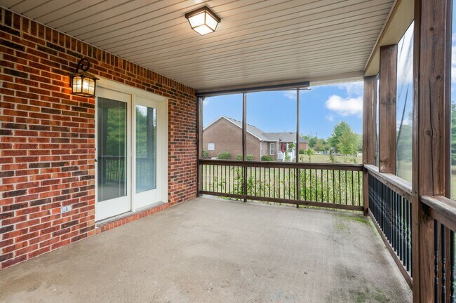 Foto del edificio - 107 Deerfield Hills Rd
