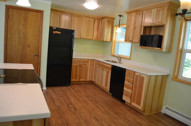 Building Photo - Beautiful 3 bd, 2 bath home for rent in Fa...