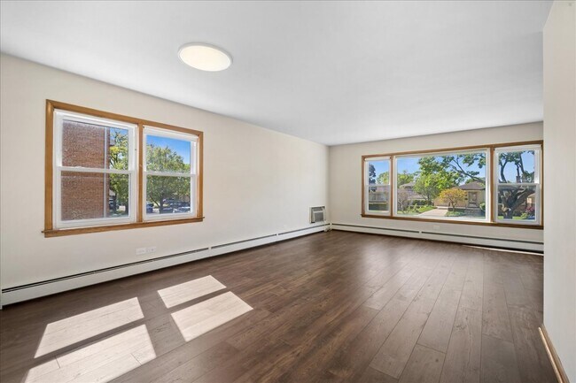 Foto del edificio - 7322 W Crain St