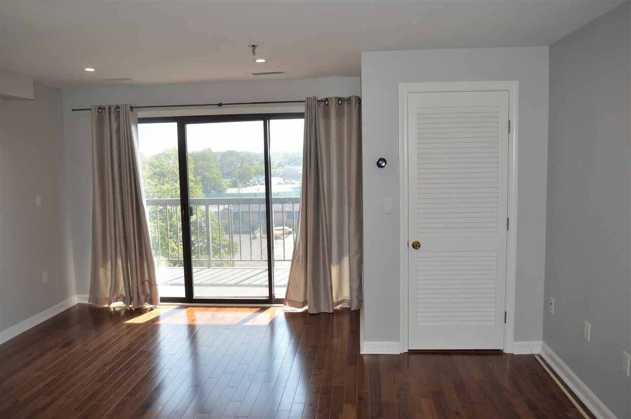3920 Mystic Valley Pky Unit 302, Medford, MA 02155 Condo for Rent in