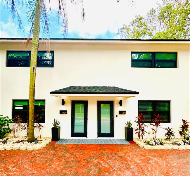 Foto del edificio - 1707 SW 24th St