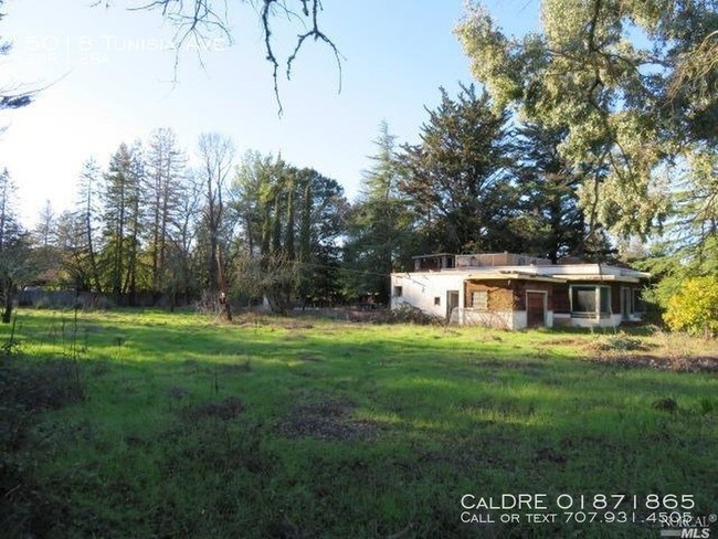 Building Photo - 5018 Tunisia Ave - 2 beds, 2 full baths