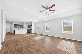 Building Photo - 21414 Hartford Hollow Ln