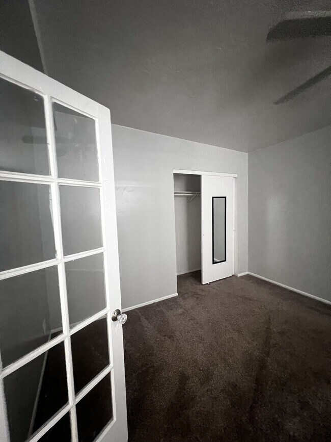 Building Photo - F Street Apartments
