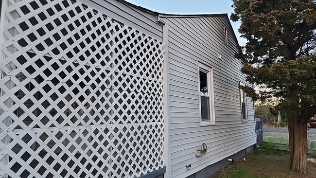 Building Photo - 351 N Genoa Ave