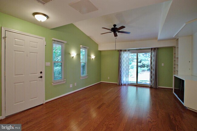 Building Photo - 13573 Orchard Dr