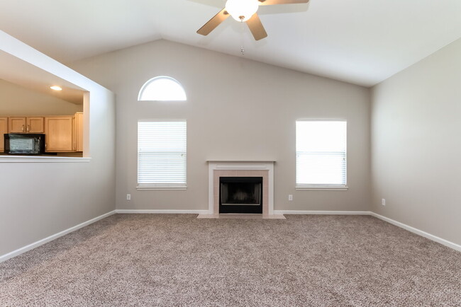 Building Photo - 3026 Crestwell Dr