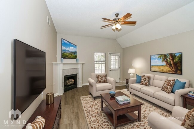 Foto del edificio - 8313 Regal Bend Dr