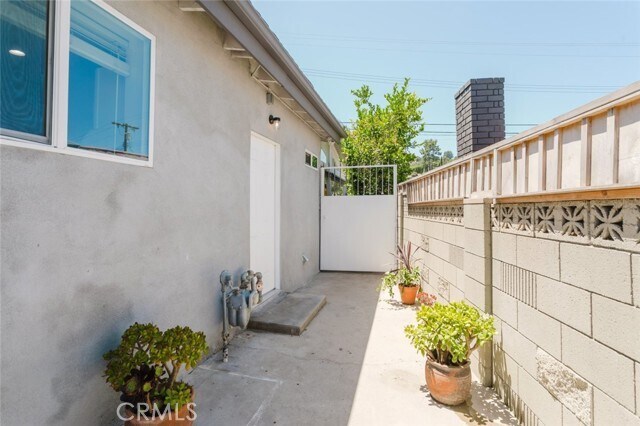 Foto del edificio - 4207 Canoga Dr