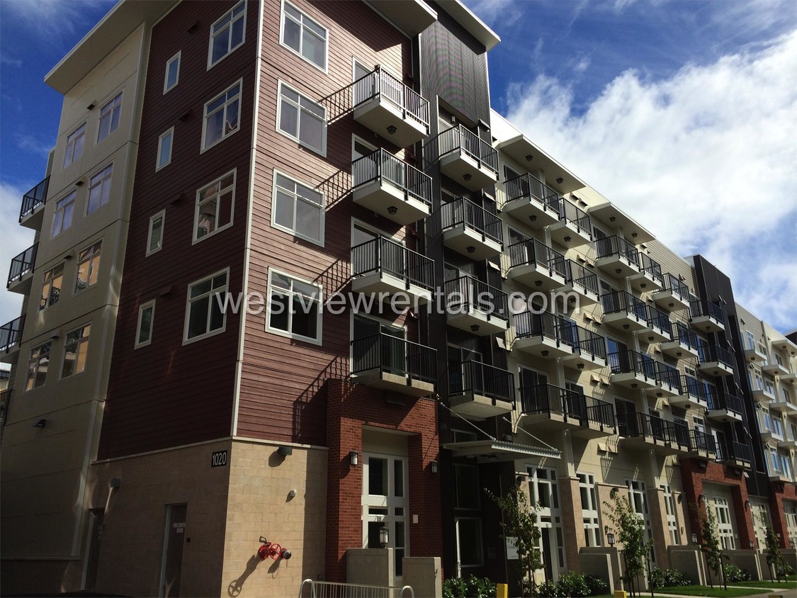 Foto principal - 1020 Railroad Ave