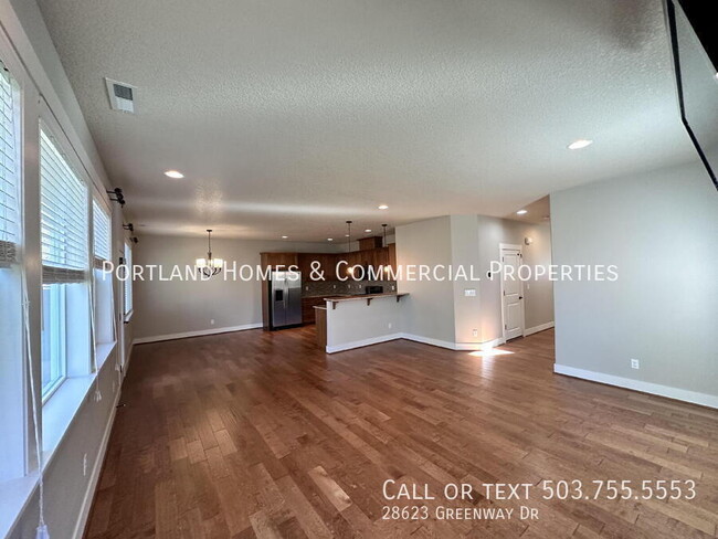 Foto del edificio - 3 Bed 2 1/2 Bath Wilsonville Gem ** $300 o...