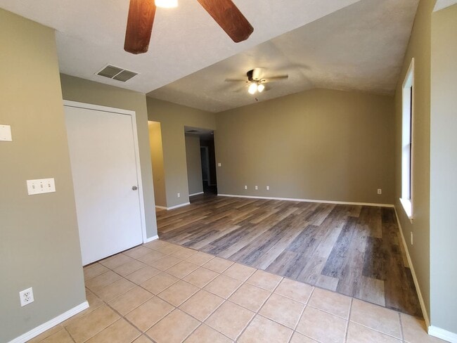 Foto del edificio - LEASING