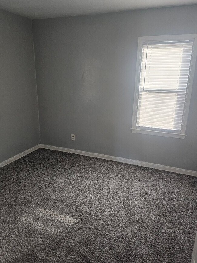 Foto del edificio - 12944 Rosemont Ave