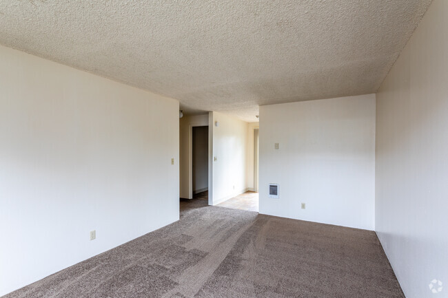 1BR, 1BA - 546 ft² - Woodland Creek