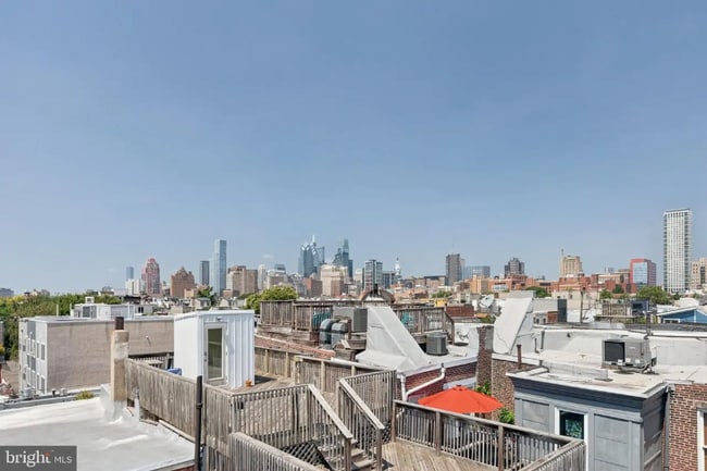 Building Photo - 635 Fitzwater St