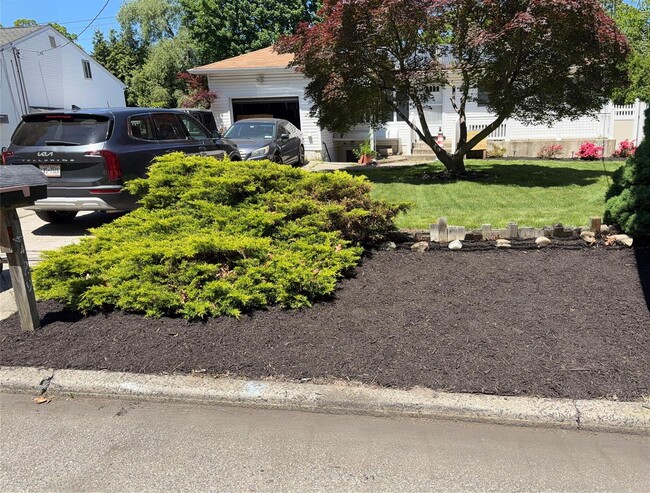 Building Photo - 4429 Express Dr N