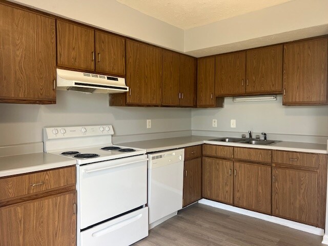 Building Photo - 16 Duiguid Dr