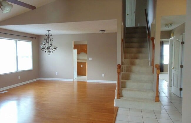 Building Photo - 412 S Prestwick Ln