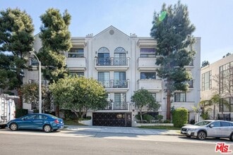 Building Photo - 860 S Lucerne Blvd