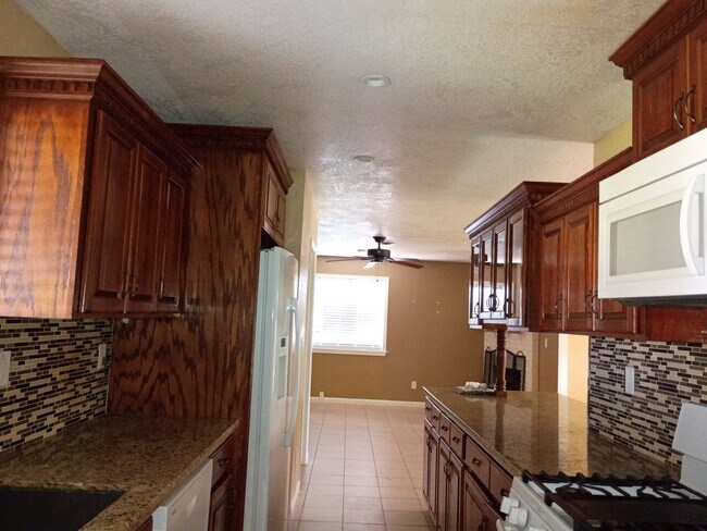 Building Photo - 1432 Jackellen Ln