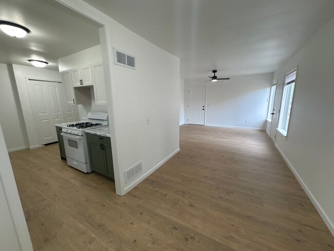Building Photo - 2708 Trimble St